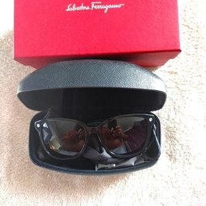 New Salvatore Ferragamo women sunglasses